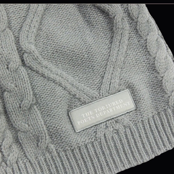 Taylor Swift The Tortured Poets Department Gray Cardigan In Hand Size M/L - Picture 4 of 5